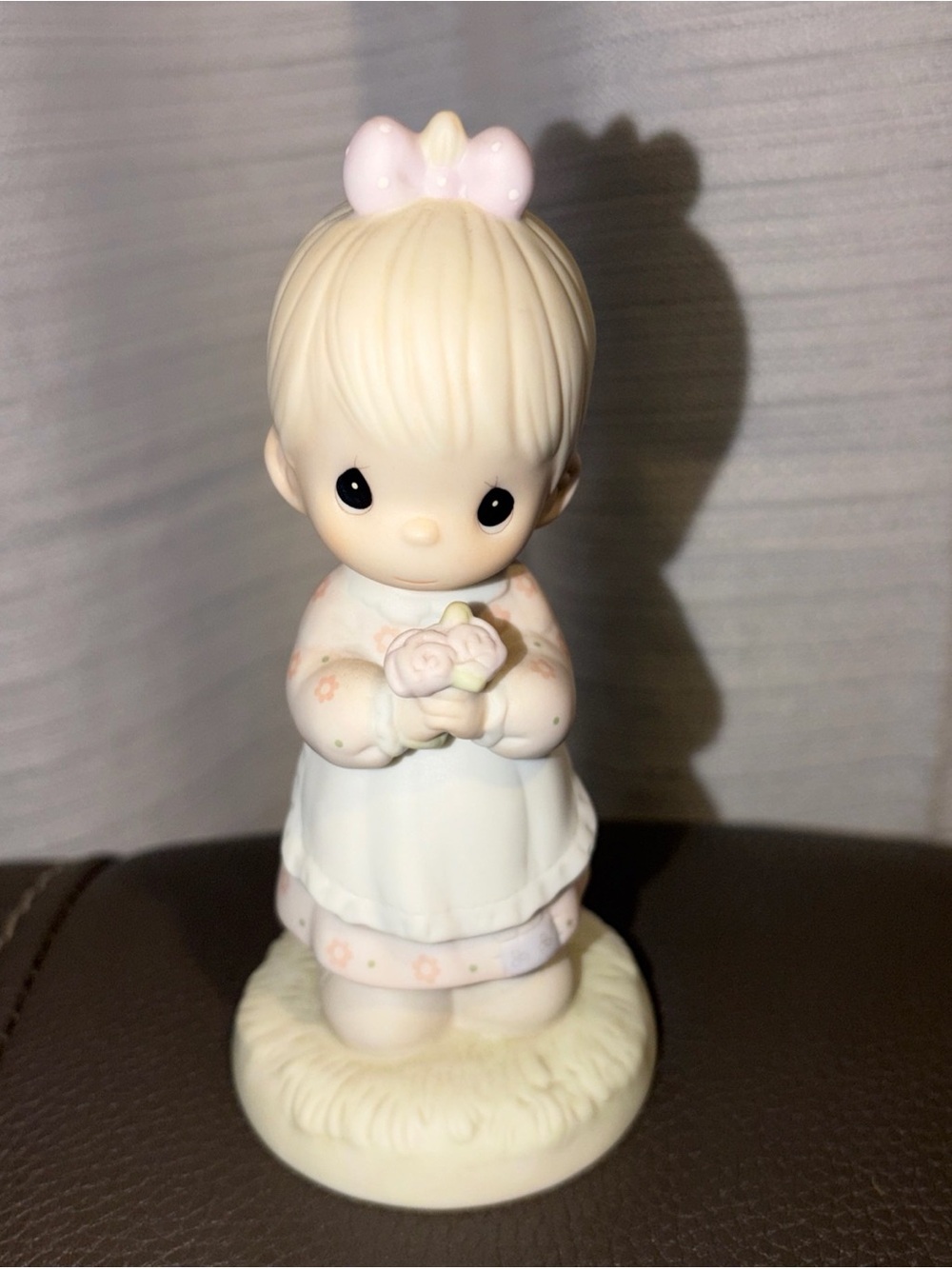 Precious Moments “Mommy I Love You” Porcelain Figurine 1987 5”